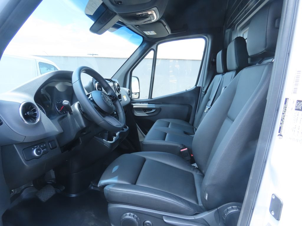 New 2025 Arctic White Mercedes-Benz Cargo 144 WB image 17