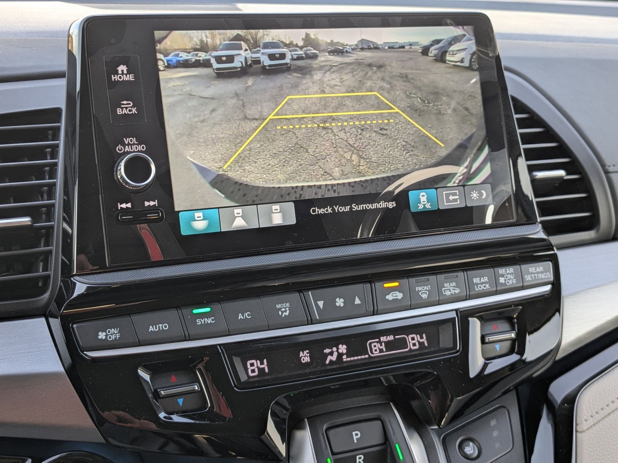 2026 Honda Odyssey Touring - Photo 12