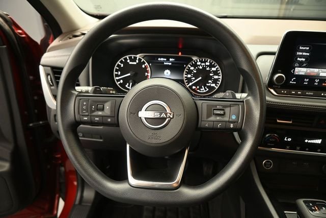 Used 2023 Red Nissan SV image 31