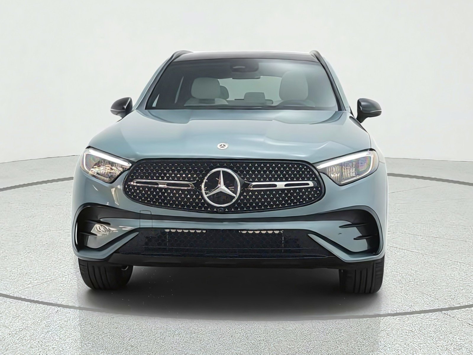 New 2027 Verde Silver Metallic Mercedes-Benz GLC 300 SUV image 2