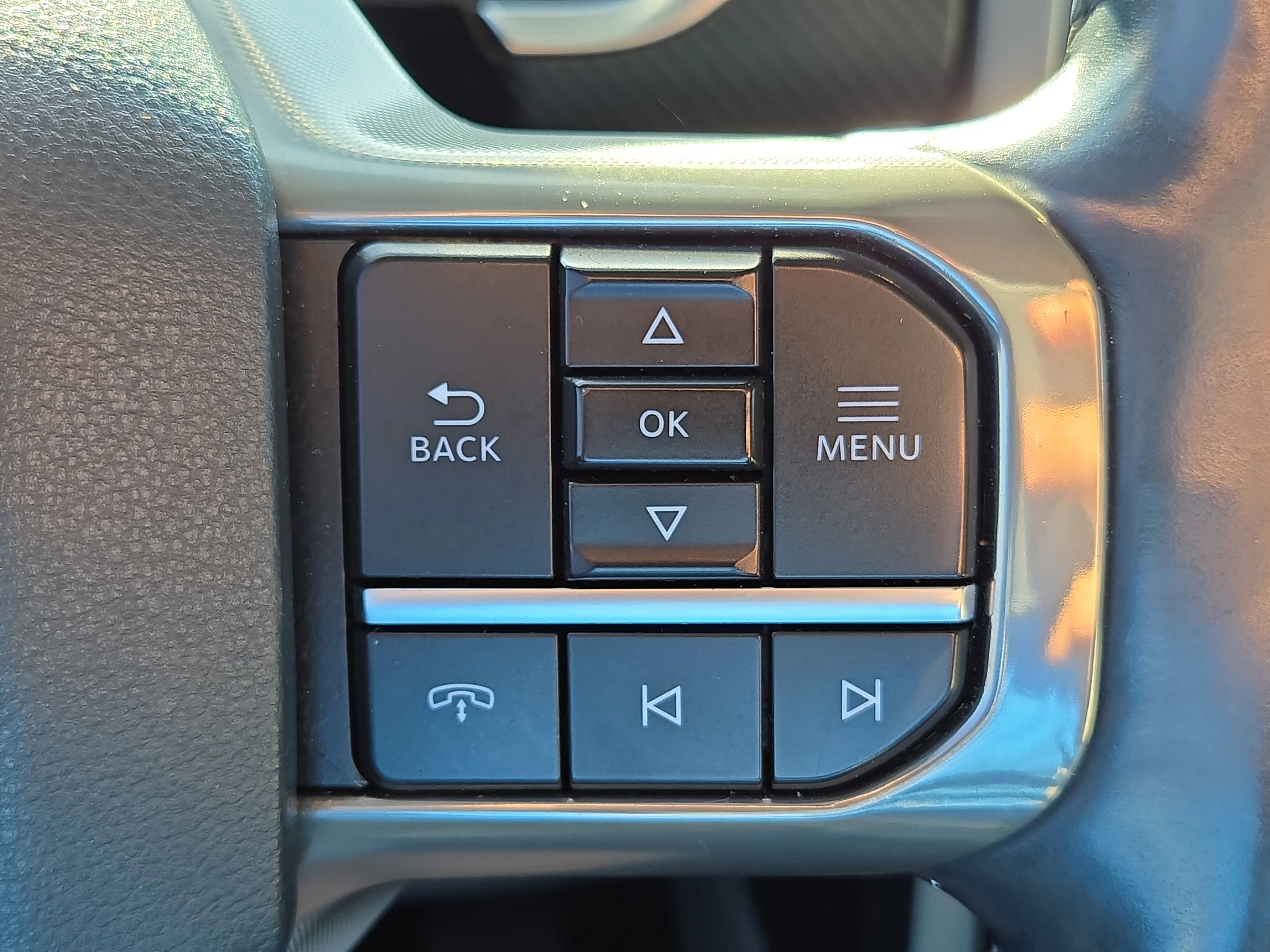 Used 2023 White Ford Limited image 26