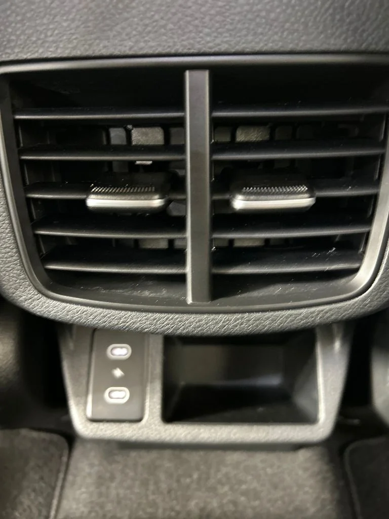 Used 2024 Blue Kia SX image 18