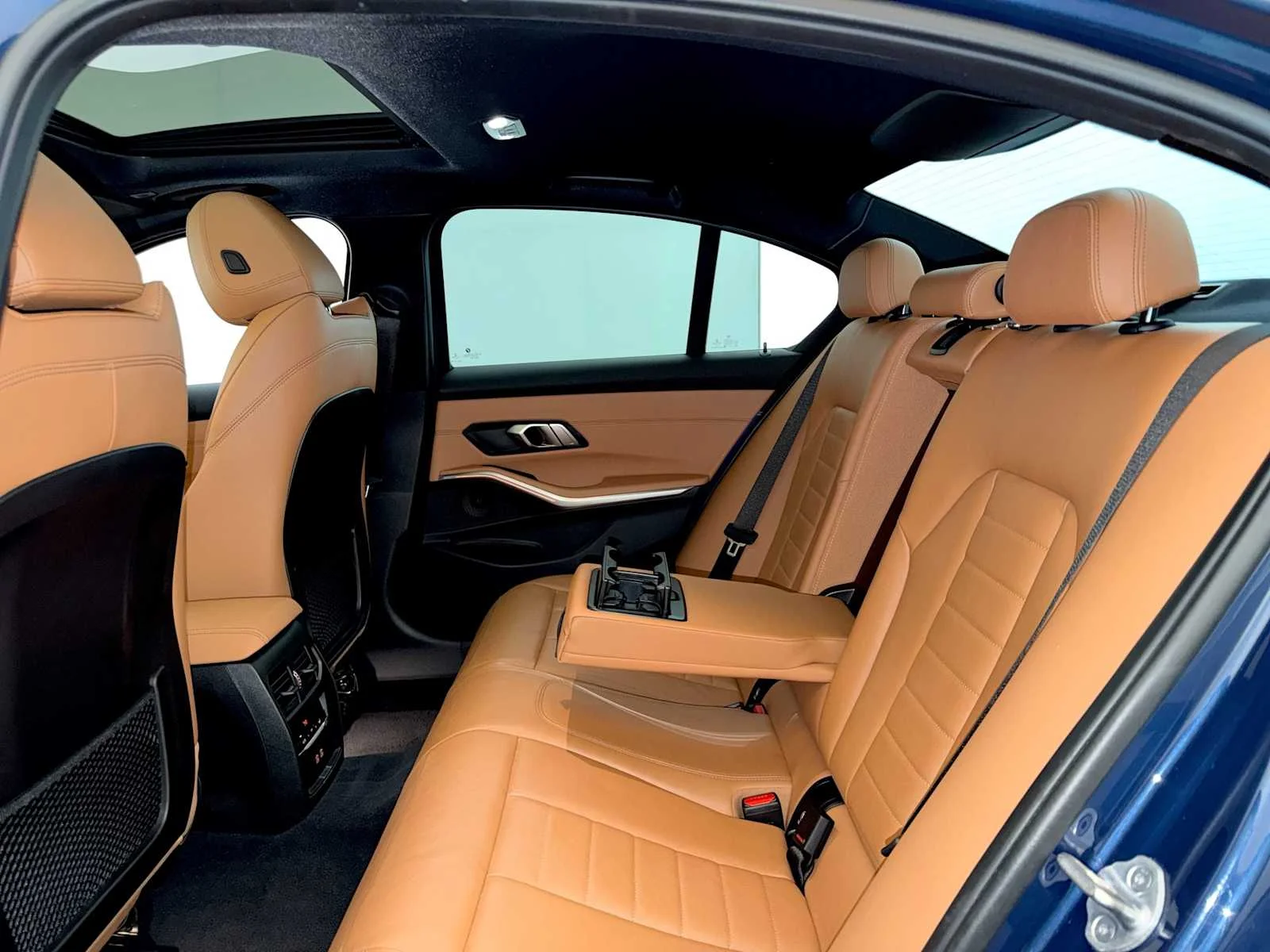 2021 BMW 3 Series 330i - Photo 21