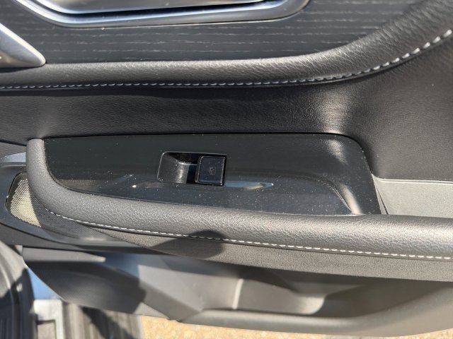 Used 2025 Silver INFINITI SENSORY image 37