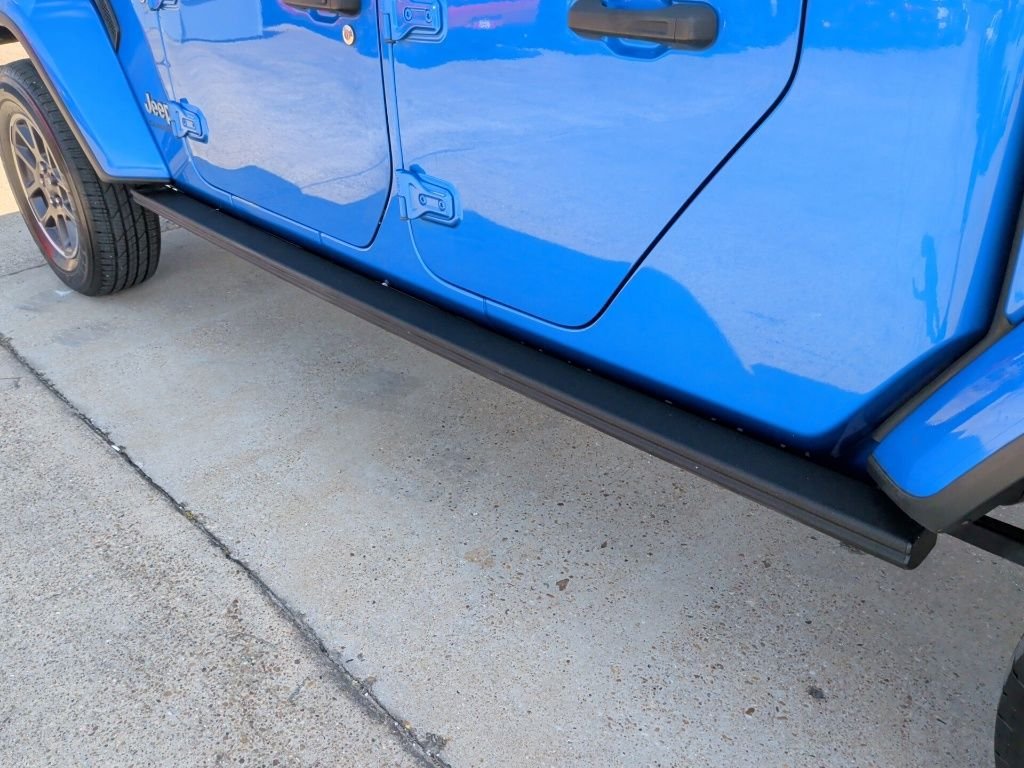 Used 2022 Blue Jeep Overland image 48