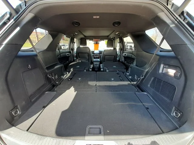 Used 2023 Gray Metallic Ford ST-Line image 59