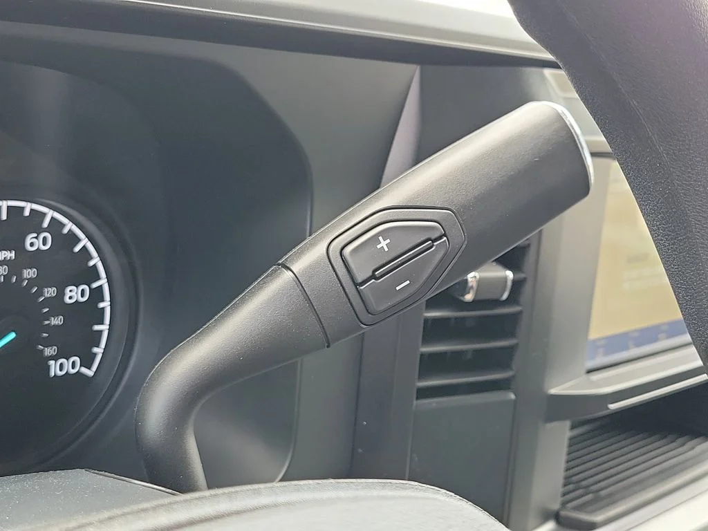 New 2026 Oxford White Ford F-350® XL image 30
