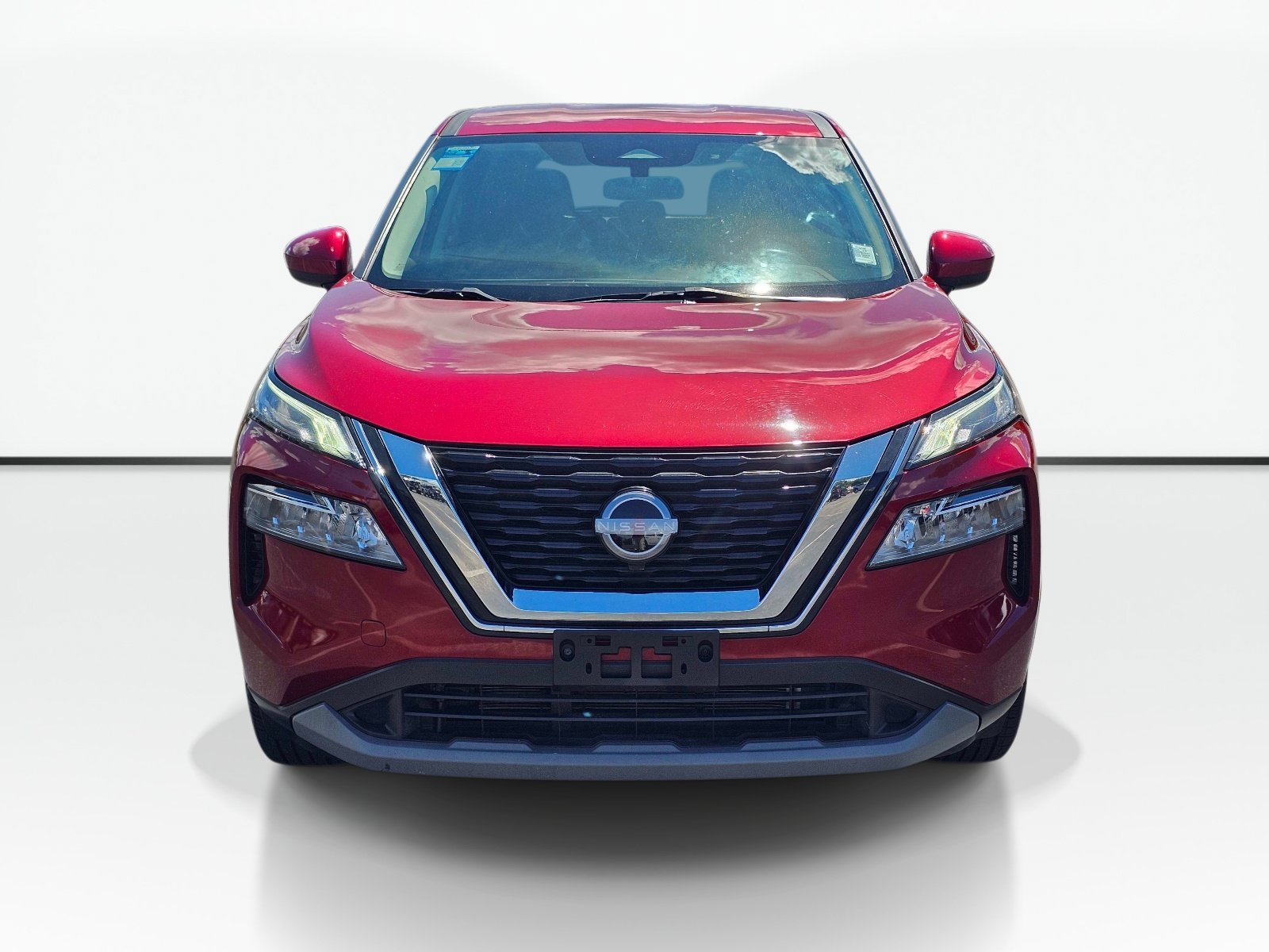 Used 2023 Scarlet Ember Tintcoat Nissan SV image 2