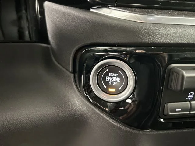 2025 Chevrolet Silverado 1500 LTZ - Photo 14