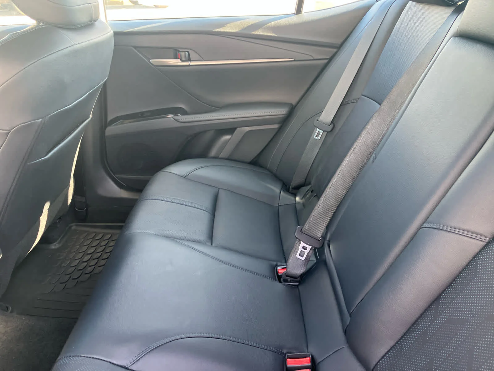 Certified Used 2026 Wind Chill Pearl w/Midnight Black Metallic Roof Toyota XSE image 39