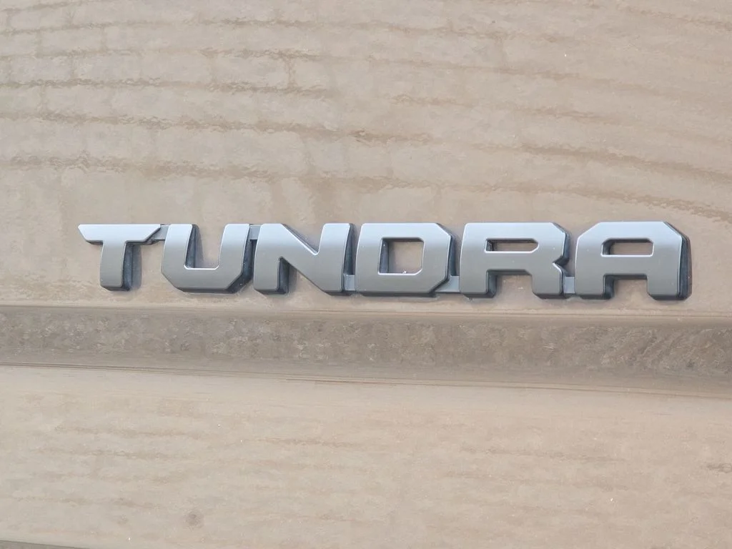 Used 2025  Toyota Limited image 36