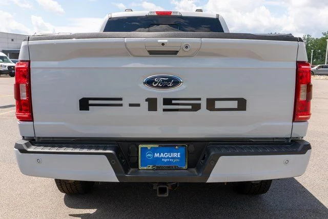 Used 2022 White Metallic Ford XLT image 7