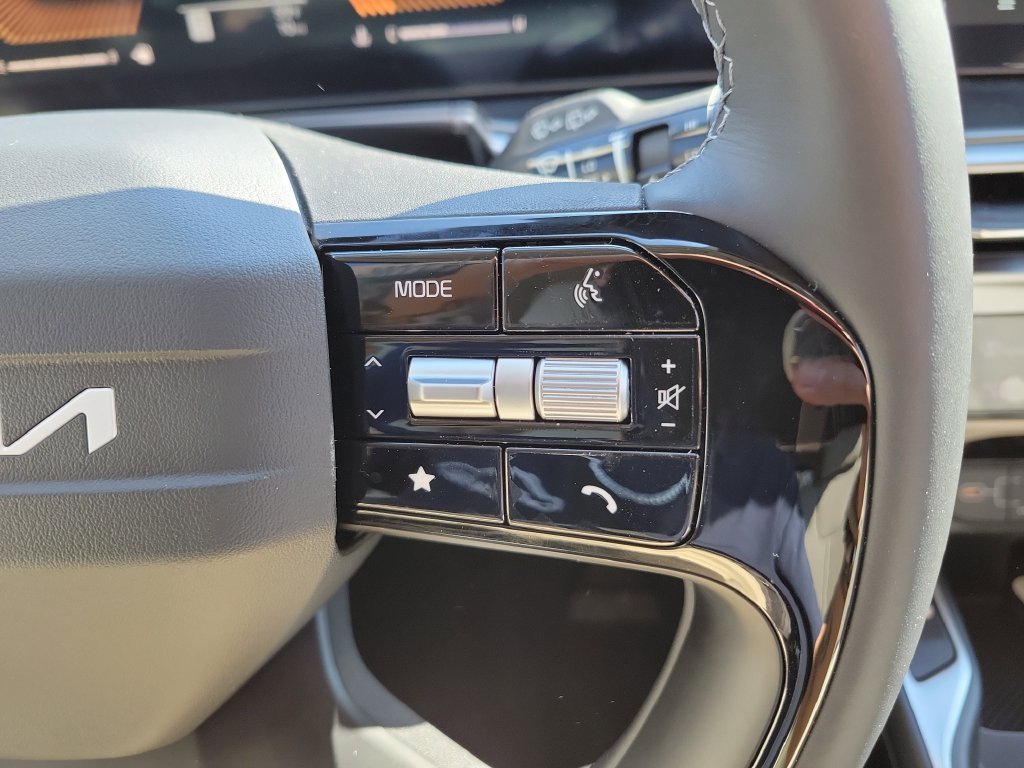 New 2026 Glacial White Pearl Kia S image 28