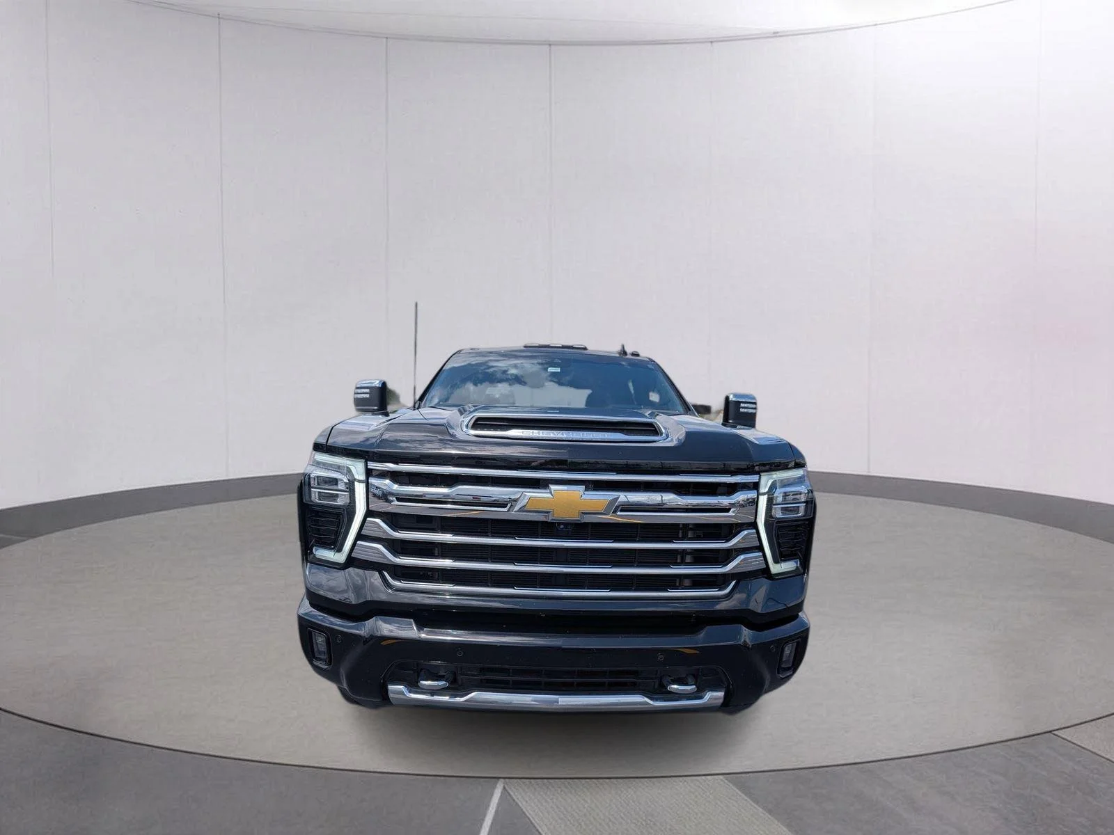 Used 2024 Black Chevrolet High Country image 8