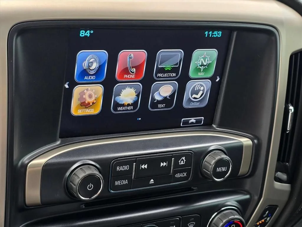 Used 2018 WHITE FROST TRICOAT GMC Denali image 21