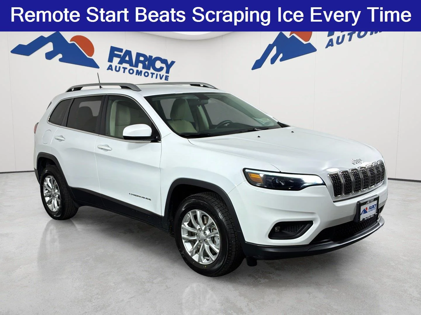Used 2019 Bright White Clearcoat Jeep Latitude image 2