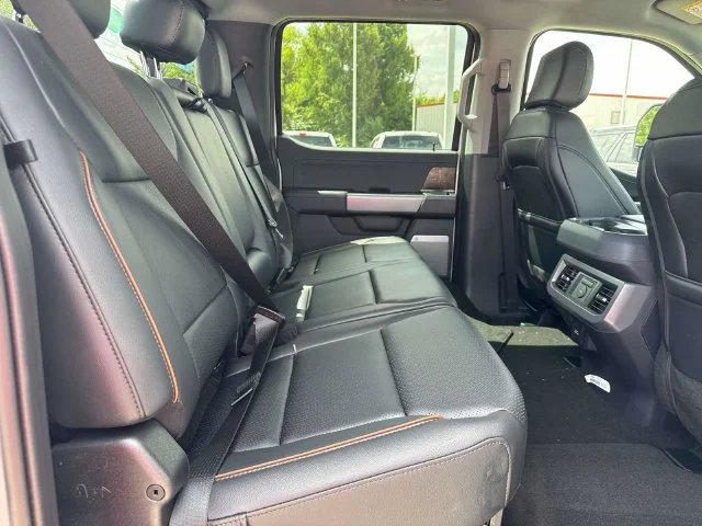 New 2026 Star White Metallic Tri-Coat Ford F-250® Lariat® image 40