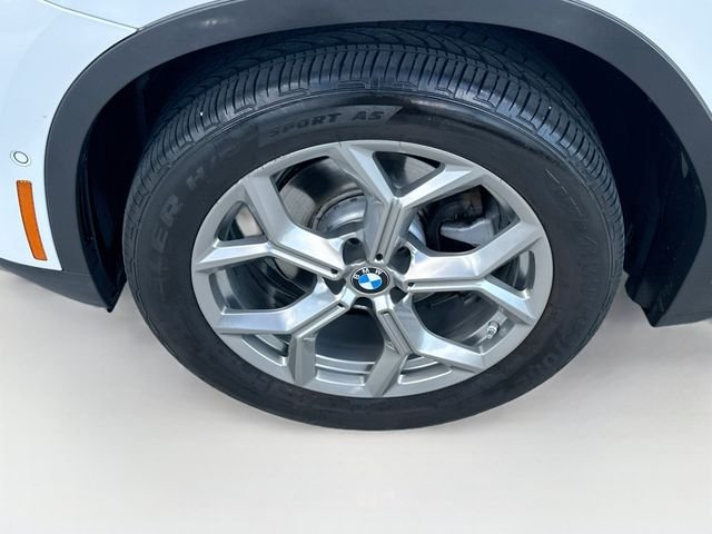 Certified Used 2024 White BMW sDrive30i image 33
