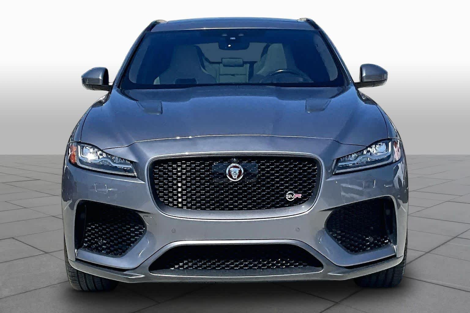 Used 2020 Eiger Grey Metallic Jaguar SVR image 4