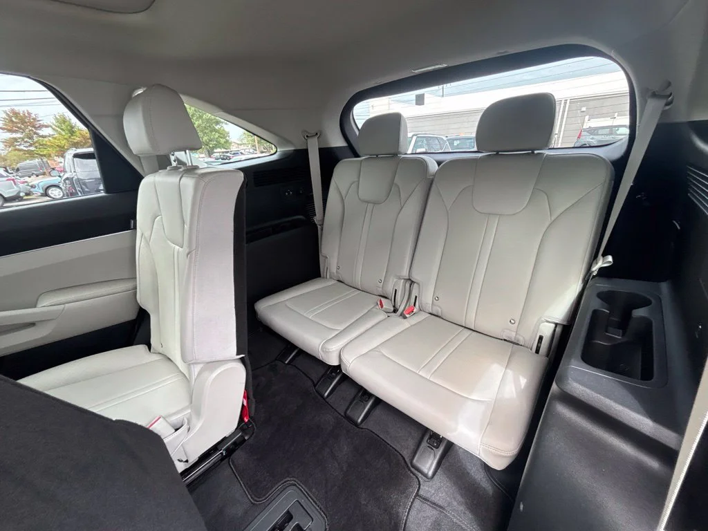 Certified Used 2024 Black Kia S image 21