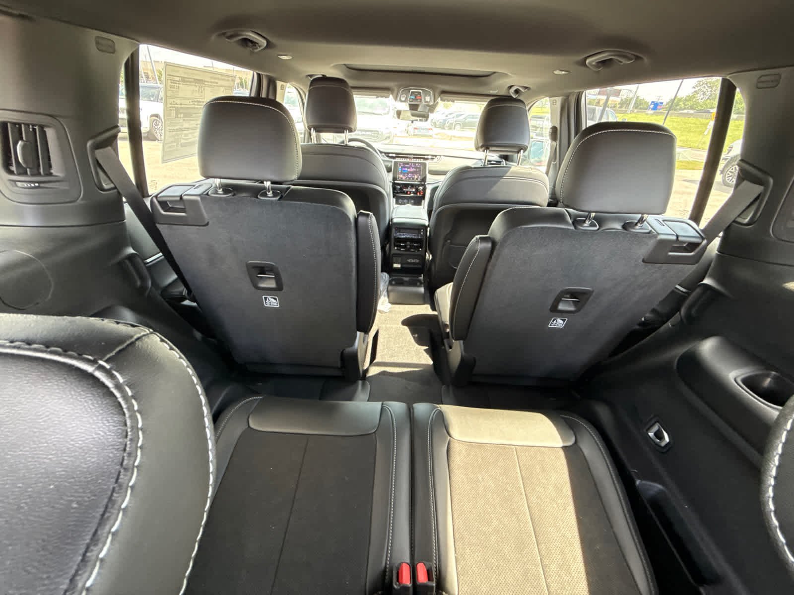 2025 Jeep Grand Cherokee L Altitude - Photo 10