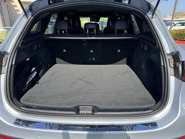 Used 2023 Cirrus Silver Metallic Mercedes-Benz GLC 300 image 11