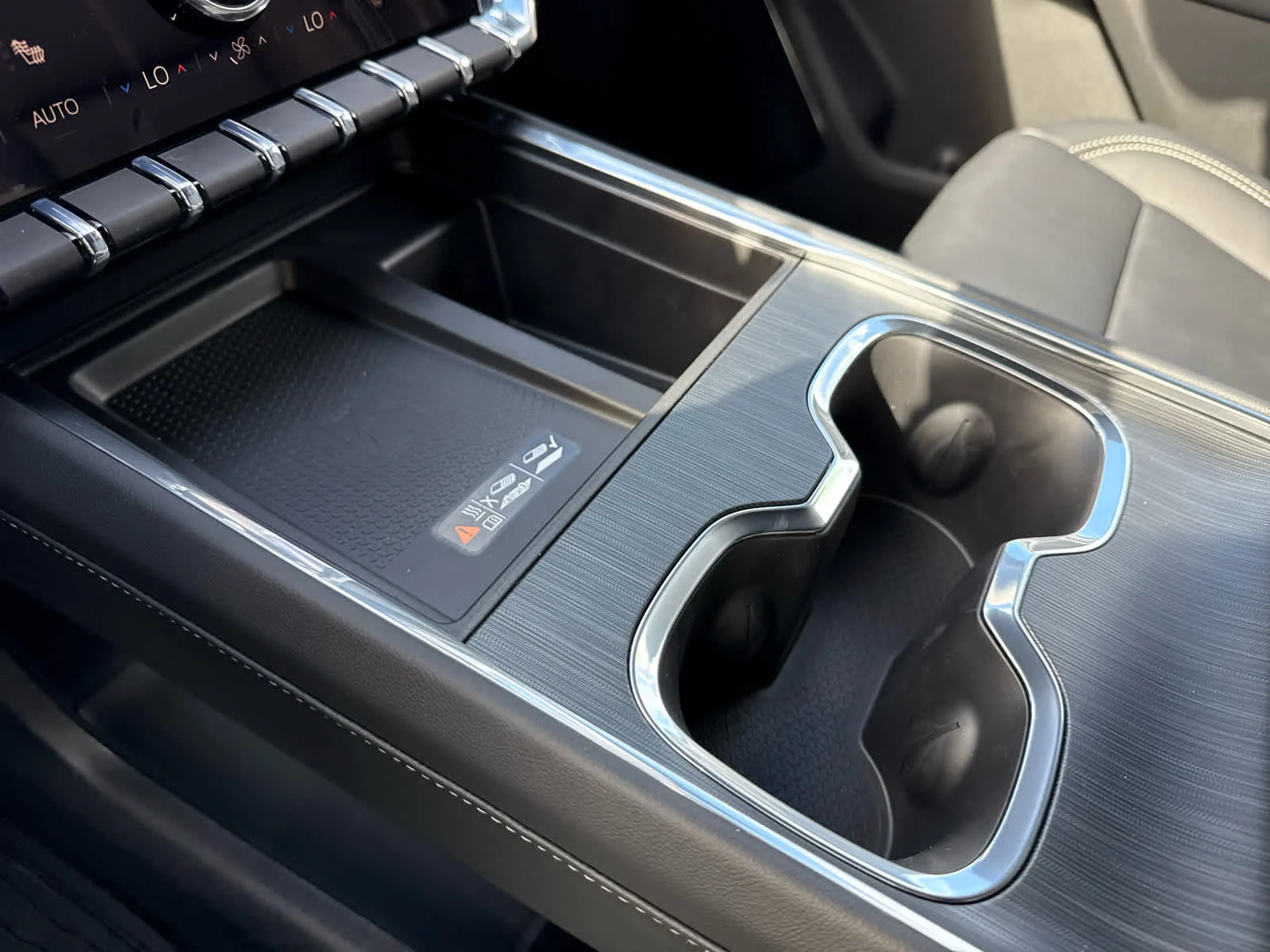 2026 GMC Acadia Elevation - Photo 15