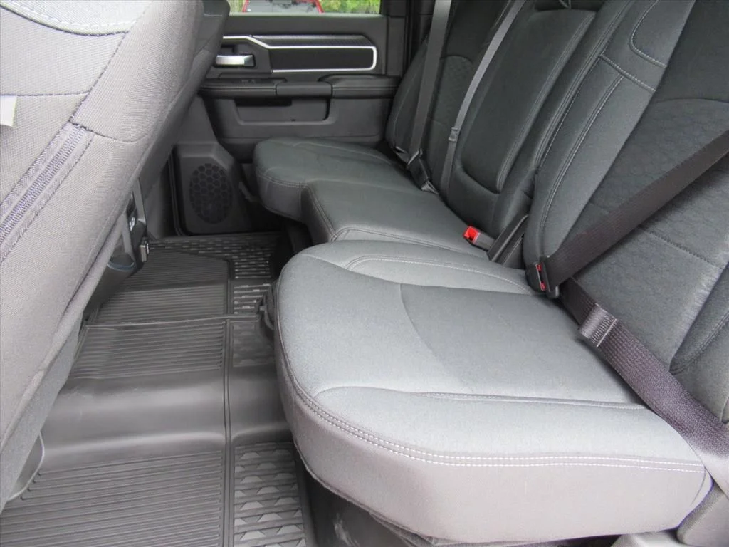 2026 RAM 2500 Big Horn - Photo 31