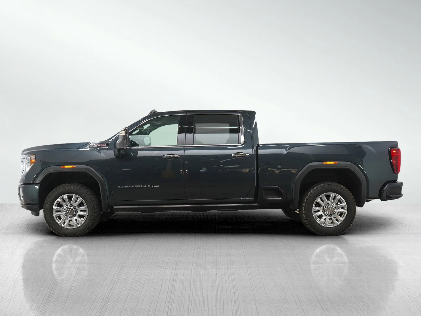 Used 2022 GMC Sierra 2500 Denali HD Denali with VIN 1GT49REY1NF292160 for sale in Bloomington, Minnesota