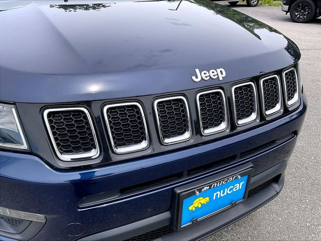 Used 2021 Jazz Blue Pearlcoat Jeep Latitude image 28
