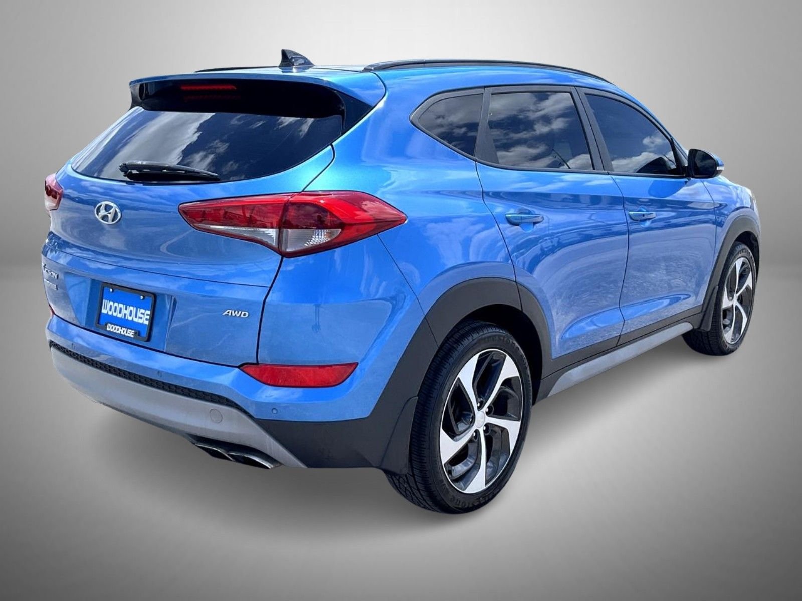 Used 2018 Blue Hyundai Value image 5
