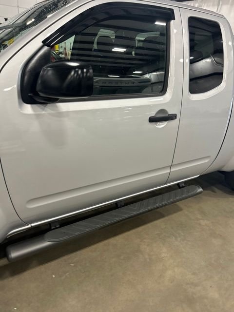 Used 2017 Brilliant Silver Nissan SV image 3