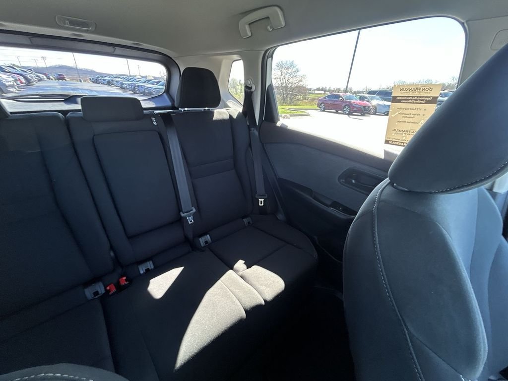 Used 2023 White Nissan S image 15