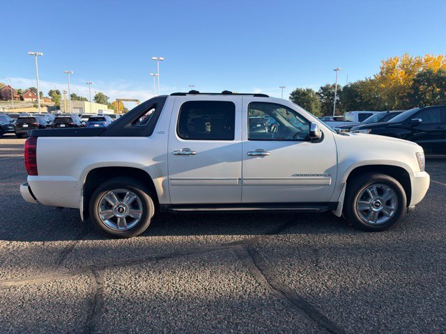 Used 2010 White Chevrolet LTZ image 9