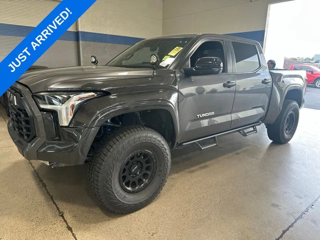 2025 Toyota Tundra SR5