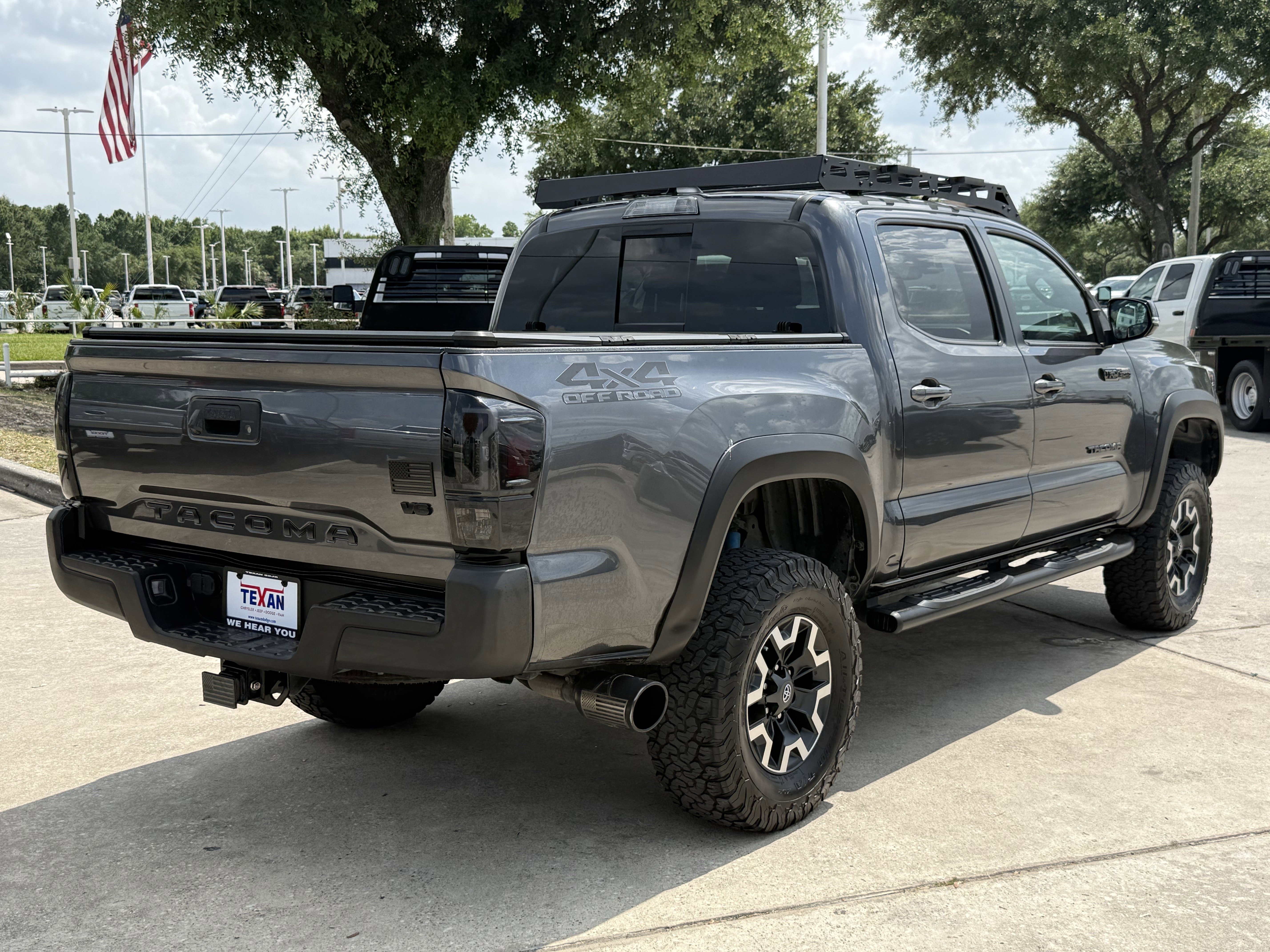 Used 2022 Magnetic Gray Metallic Toyota SR image 4