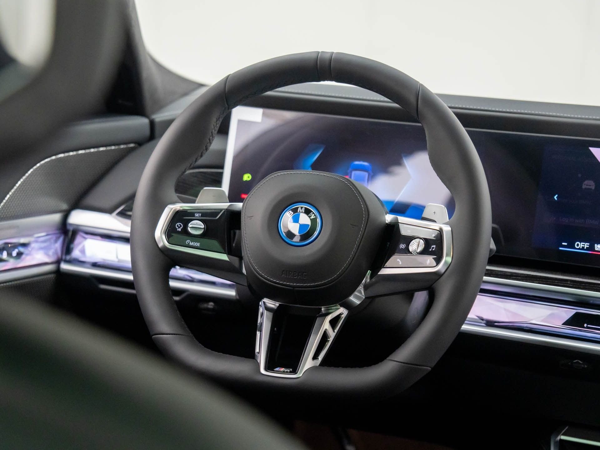 New 2026 Tanzanite Blue II Metallic BMW 750e xDrive image 11