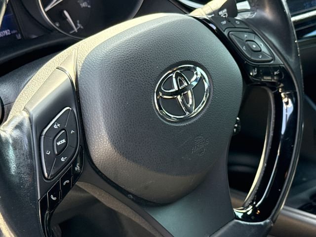 Used 2018 Black Toyota XLE Premium image 24