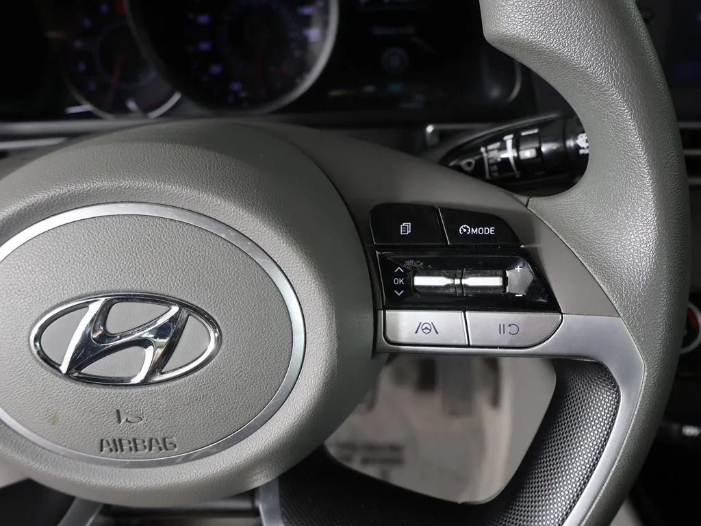 Used 2023 Red Hyundai SEL image 38