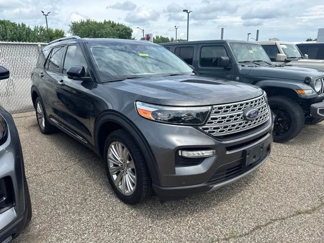 Used 2020 Gray Ford Limited image 1