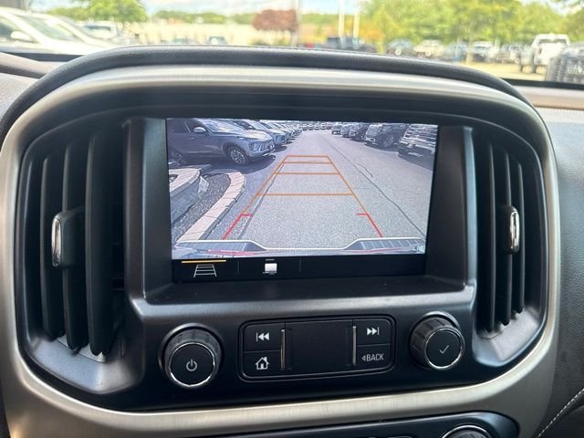 Used 2021 White GMC Denali image 20