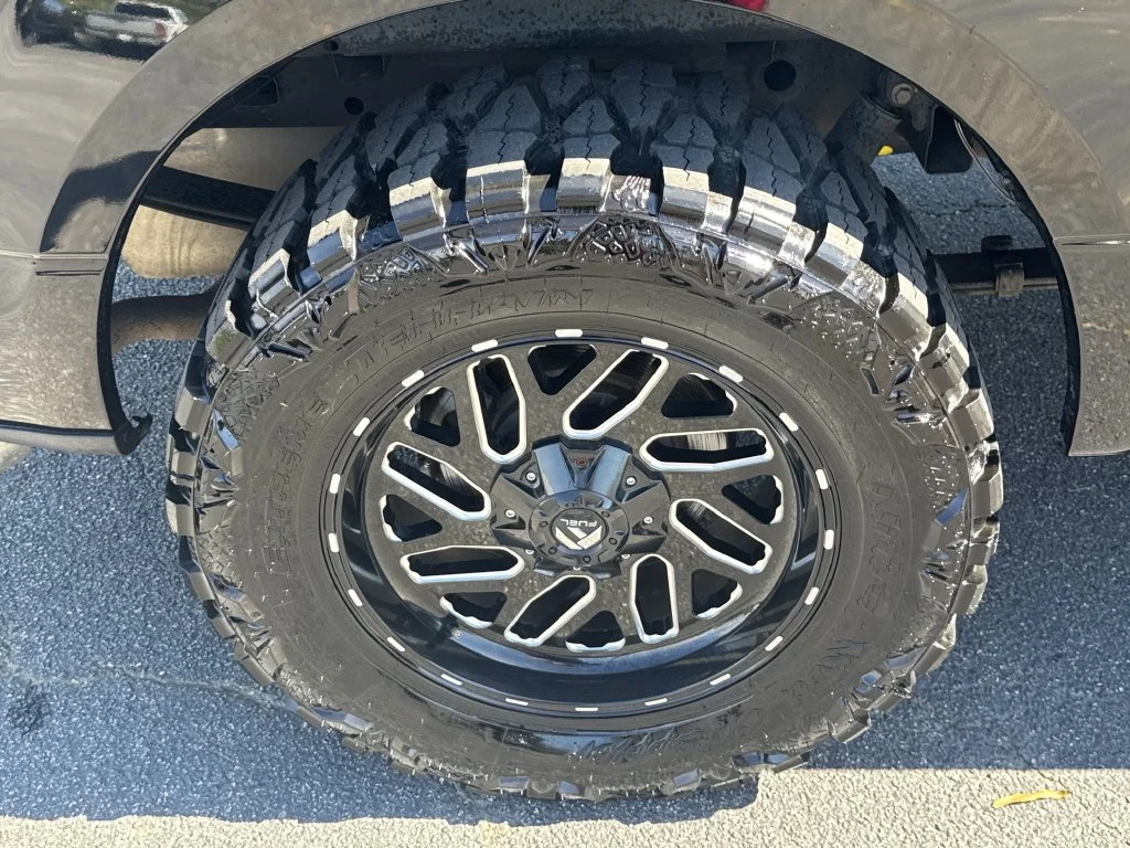 Used 2018 Black Ford XL image 17