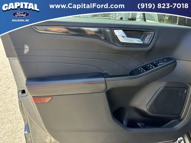 Used 2024 Gray Ford ST-Line image 18