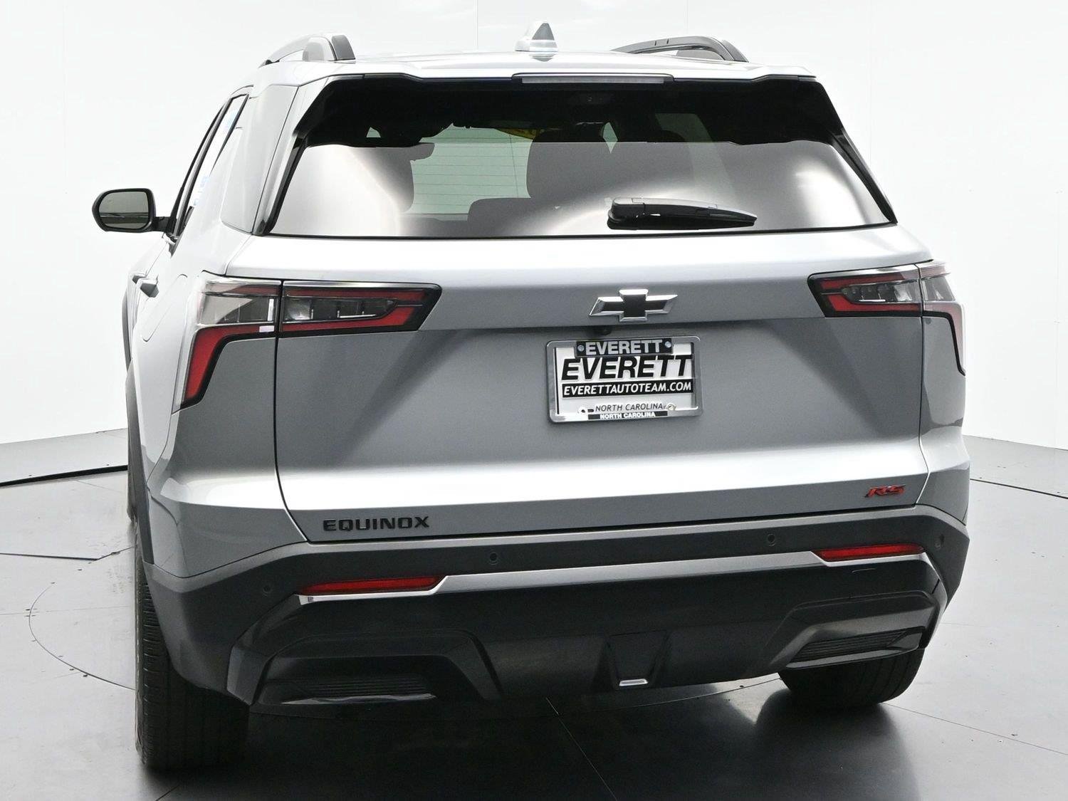 Used 2025 Sterling Gray Metallic Chevrolet FWD RS image 6