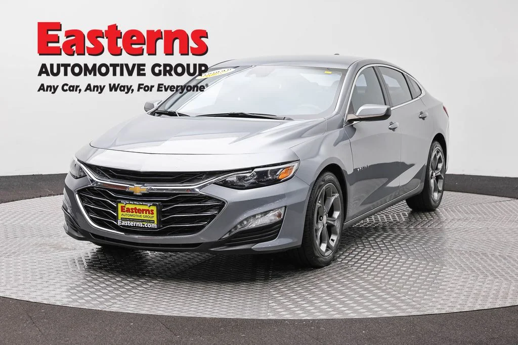 Used 2023 Gray Chevrolet LT image 1