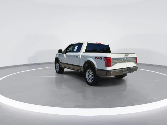 Used 2016  Ford King Ranch image 8