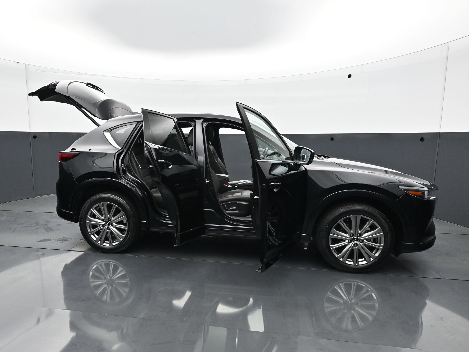 Used 2023 Jet Black Mica Mazda 2.5 Turbo Signature image 38