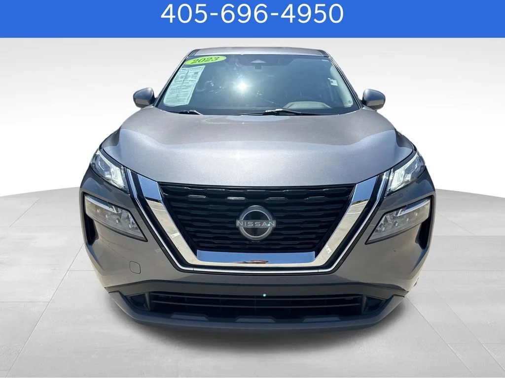 Pre-Owned 2023 Nissan Rogue SV