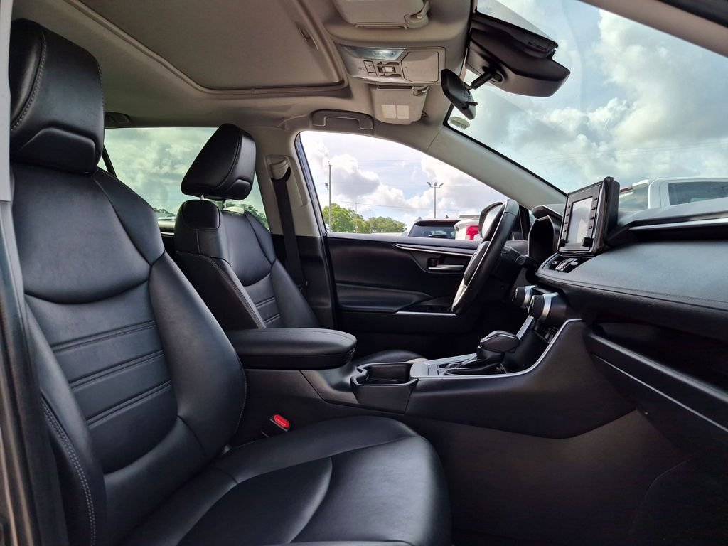 Used 2021 Gray Toyota XLE Premium image 25
