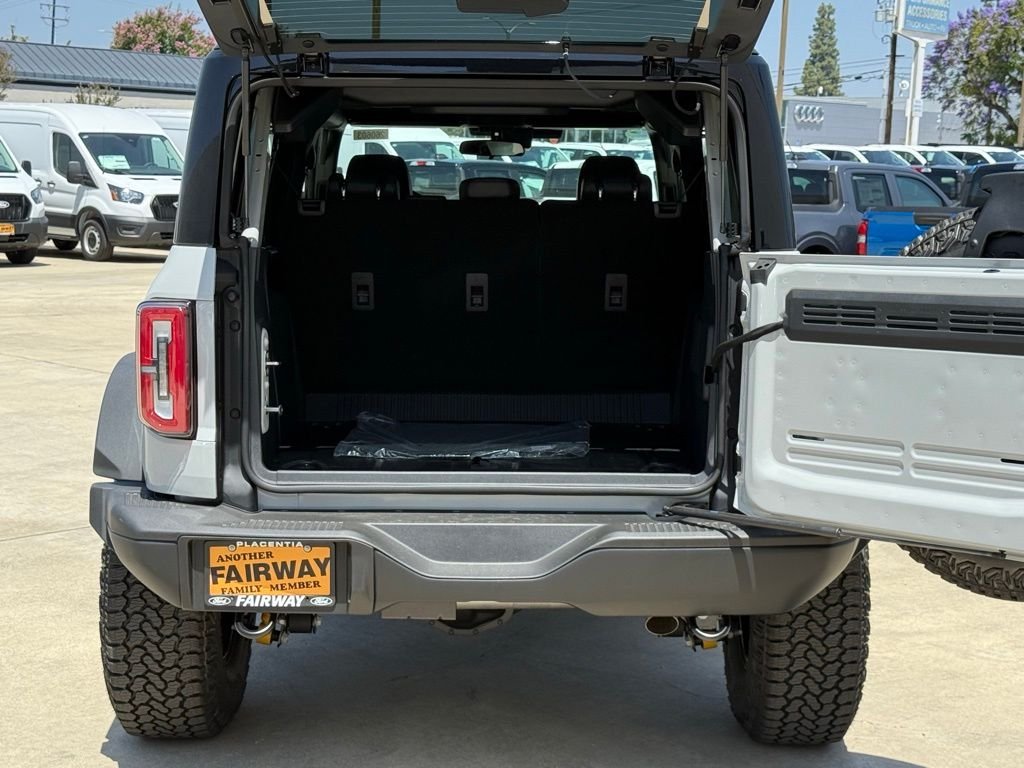 New 2026 Avalanche Gray Ford Badlands® image 16